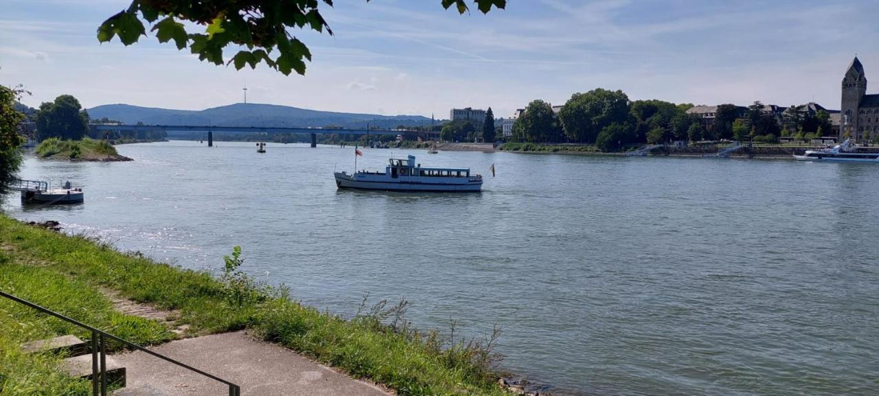 Rheingold Inklusive Einer Flasche Sekt Apartment Koblenz (Rhineland-Palatinate)